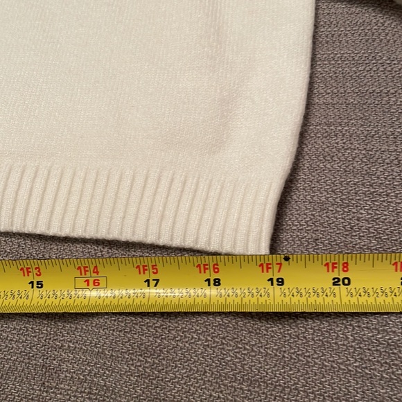 NWT $74 EXPRESS Pullover Off White Sweater Top with Ruffle Arm Accents Large - Picture 9 of 13